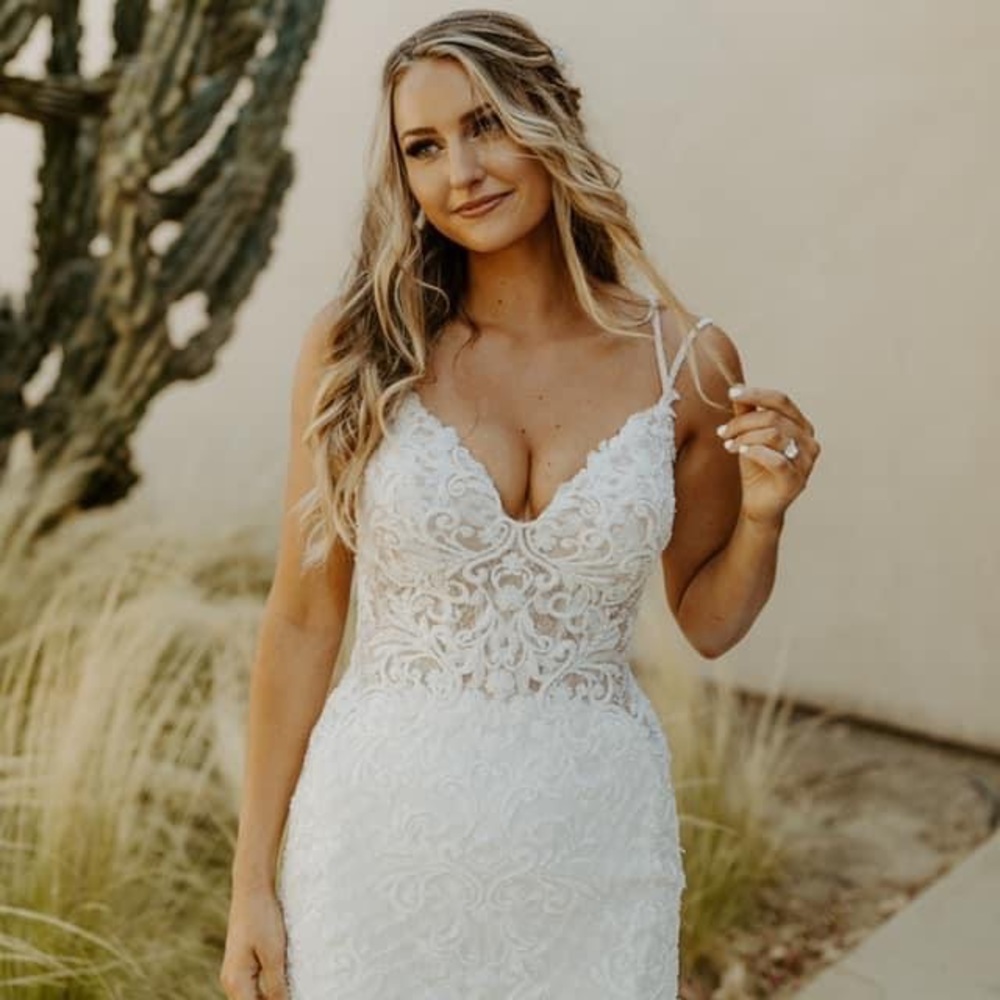 Wedding dress (essence of Australia brand) mermaid style